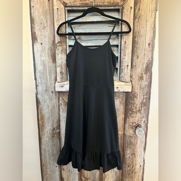 LITTLE Black women’s dress. - Picture 2 of 6